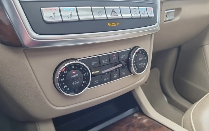 Mercedes-Benz GL cena 115900 przebieg: 182659, rok produkcji 2013 z Mosina małe 352